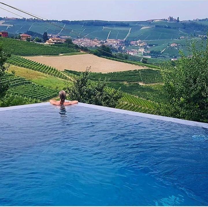 Cascina Roella Konuk evi Monforte dʼAlba Dış mekan fotoğraf